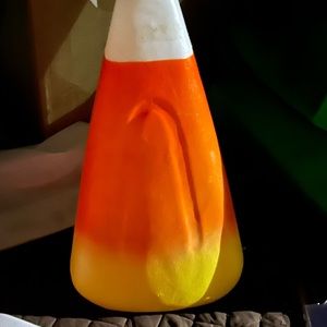 Pair of Vintage Union Candy Corn Blow Molds cords included Excellent condition